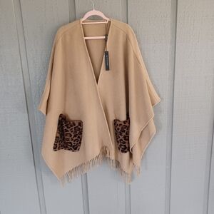 Elie Tahari Carolina Leopard Print Cape Size M L Kangaroo Fur Pocket  In Camel